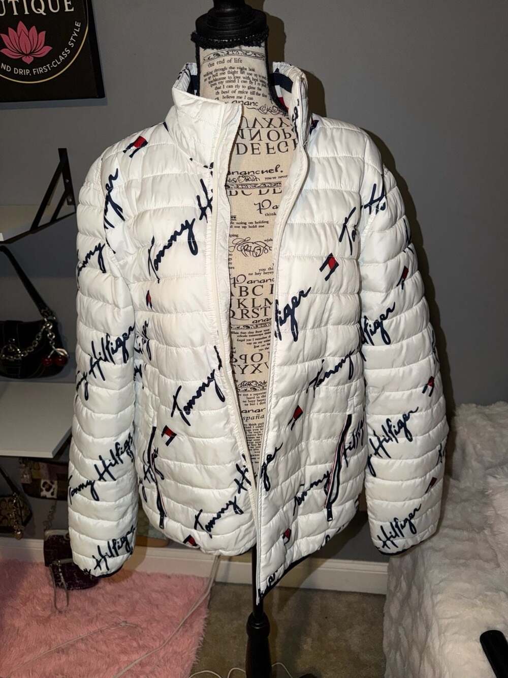 Tommy Hilfiger Puffer Jacket Size L White Script Logo Insulated